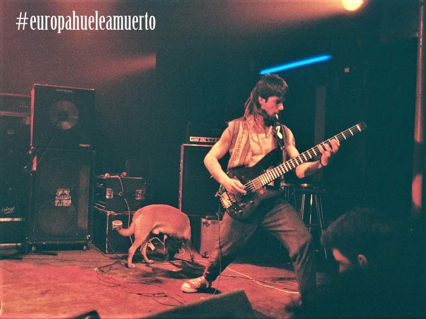 Oskar Yaben ex bajista de Flitter - Europa huele a muerto